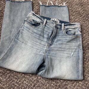 Daze Women's Light Blue Ankle Jeans